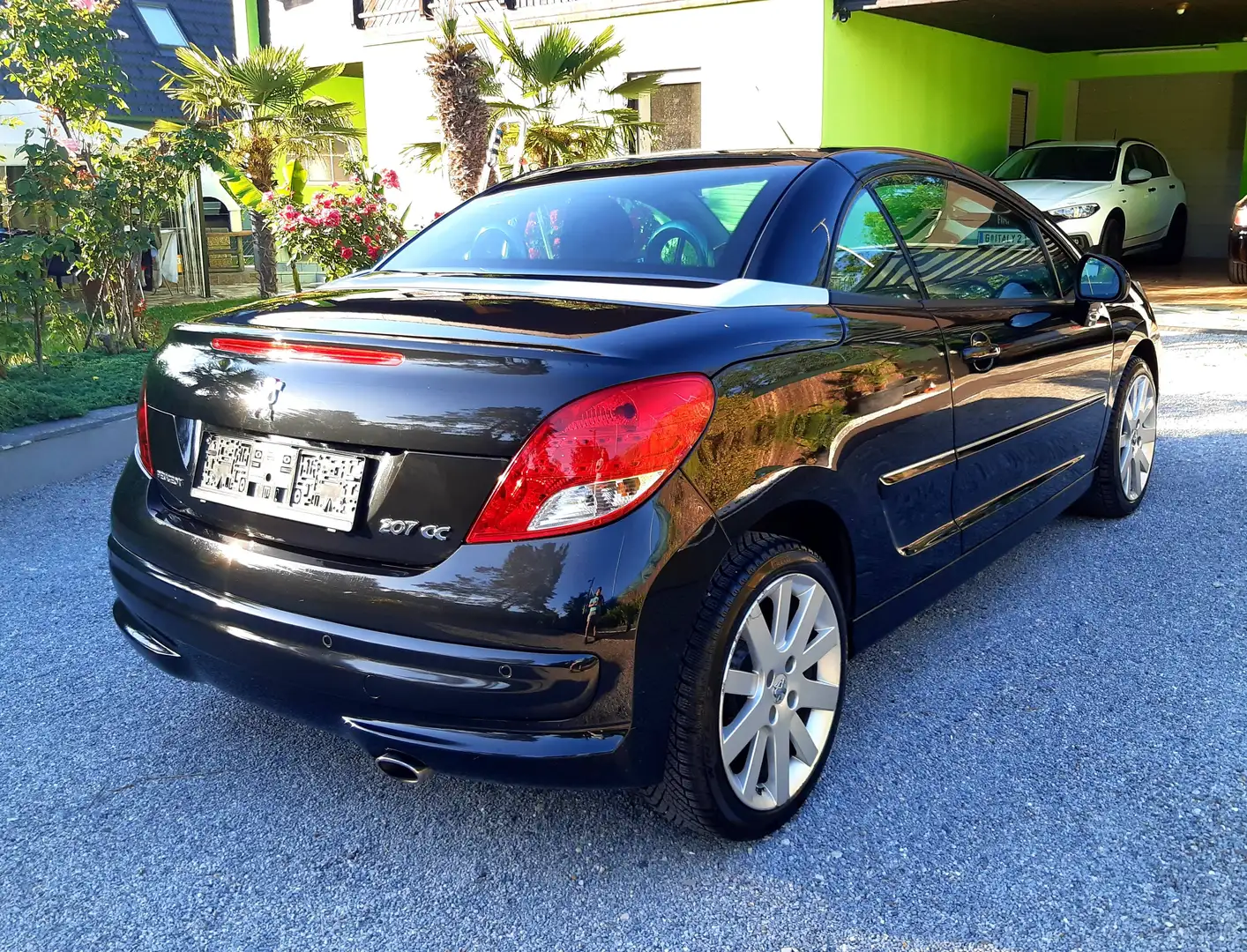 Peugeot 207 207 CC 1,6 HDi 115 Schwarz - 2