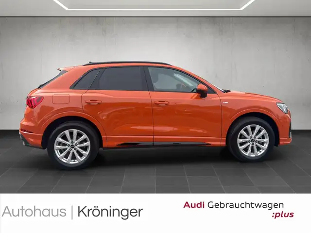 Audi Q3 view 4