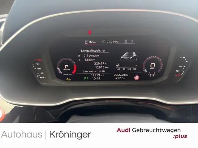 Audi Q3 view 12