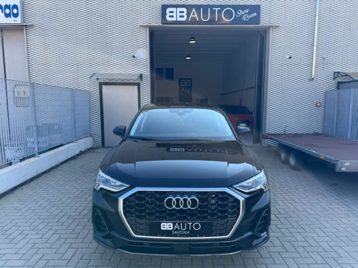 Audi Q3 45 TFSI e S tronic FRECCE DINAMICHE BAULE ELETTRIC Nero - 1