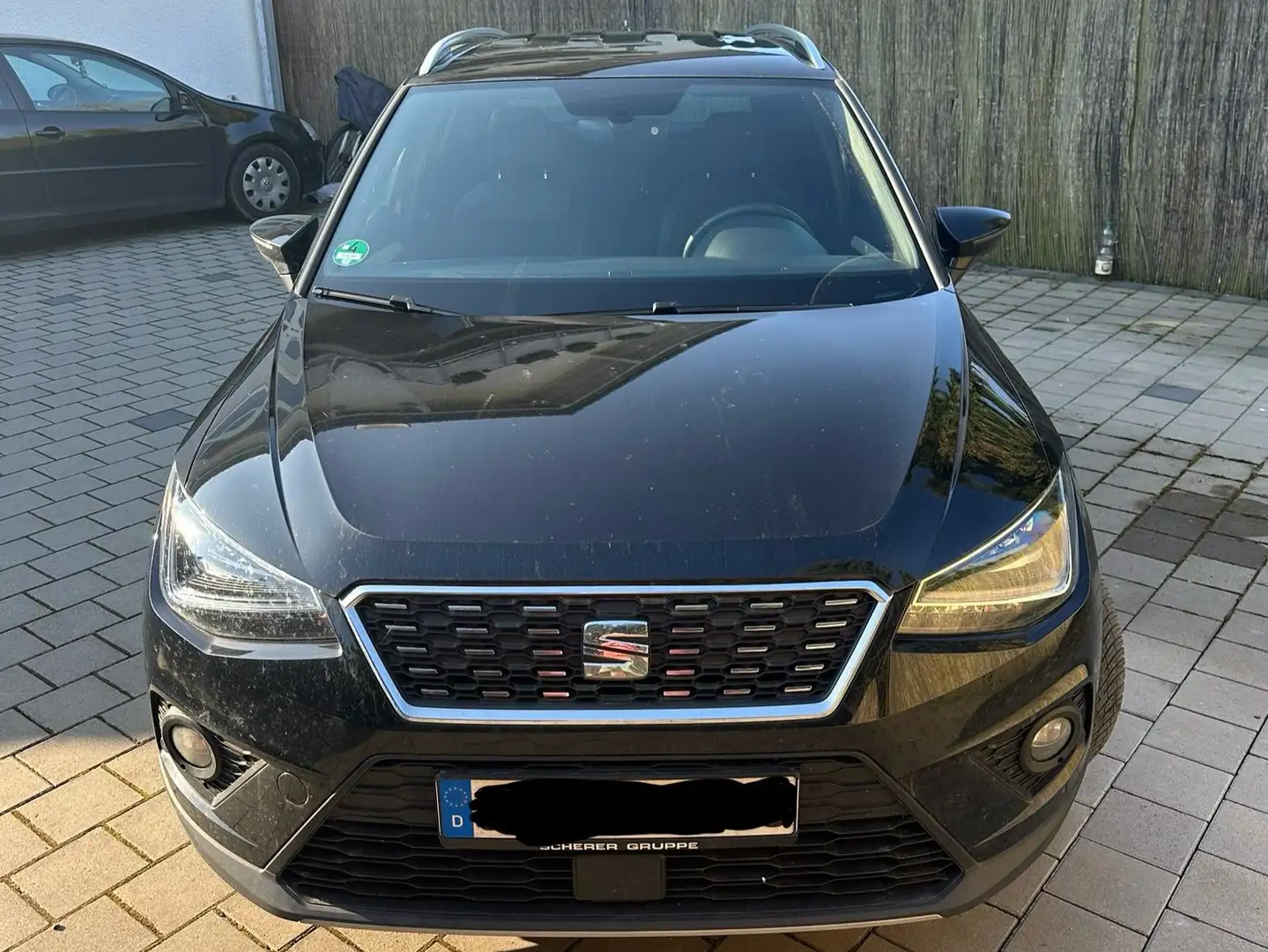 SEAT Arona Arona TGI 1.0 TGI XCELLENCE Schwarz - 1