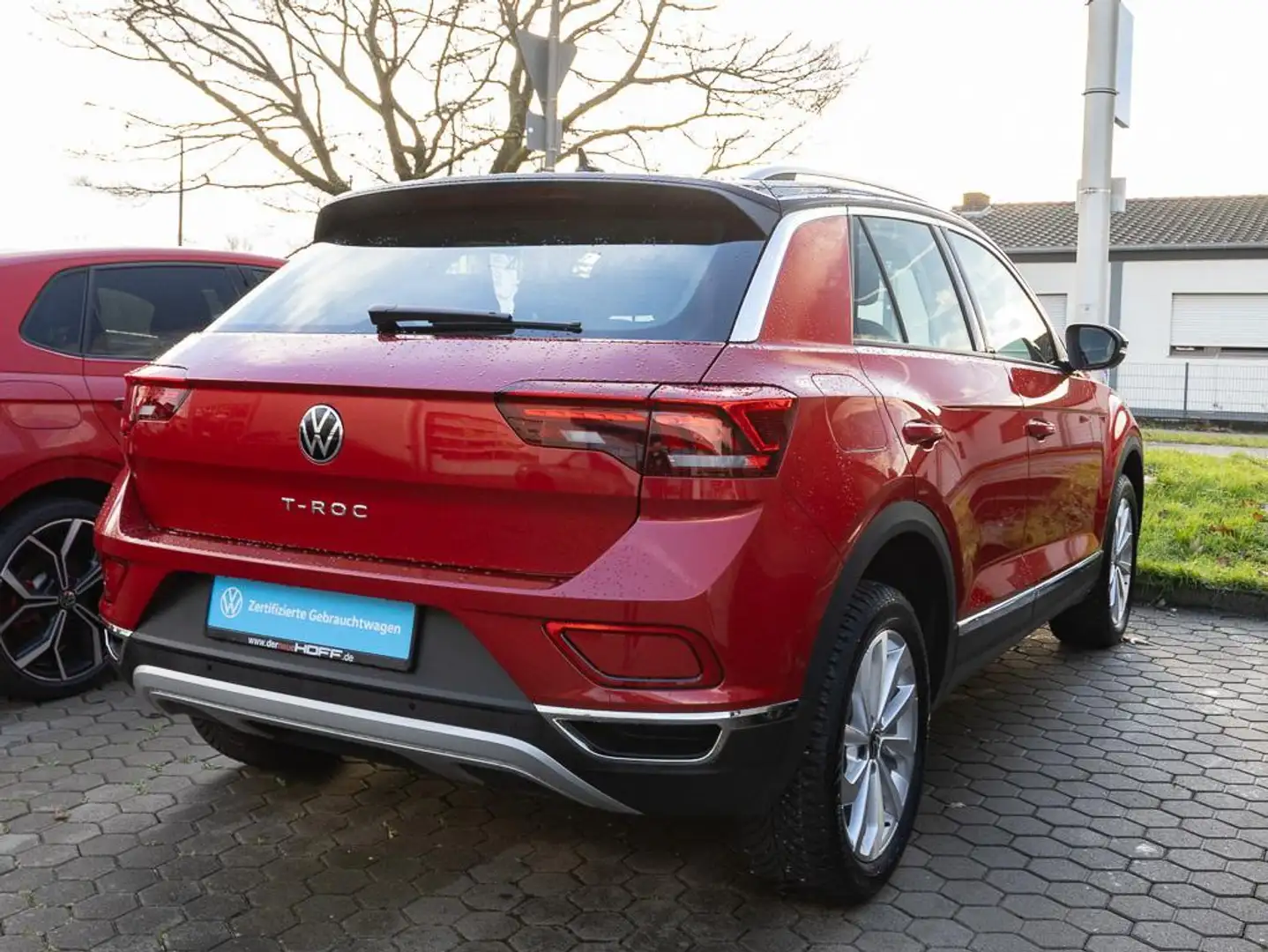 Volkswagen T-Roc 1.5 TSI DSG Style Navi Bluetooth Kamera Anschlussg Rot - 2