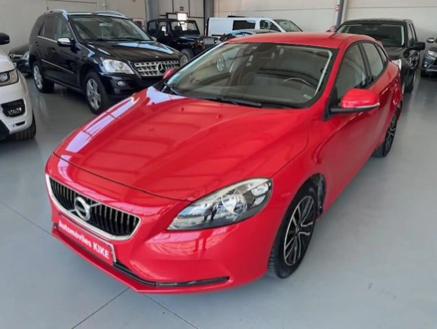 Volvo V40 Berlina 150cv Automático de 5 Puertas Rouge - 1