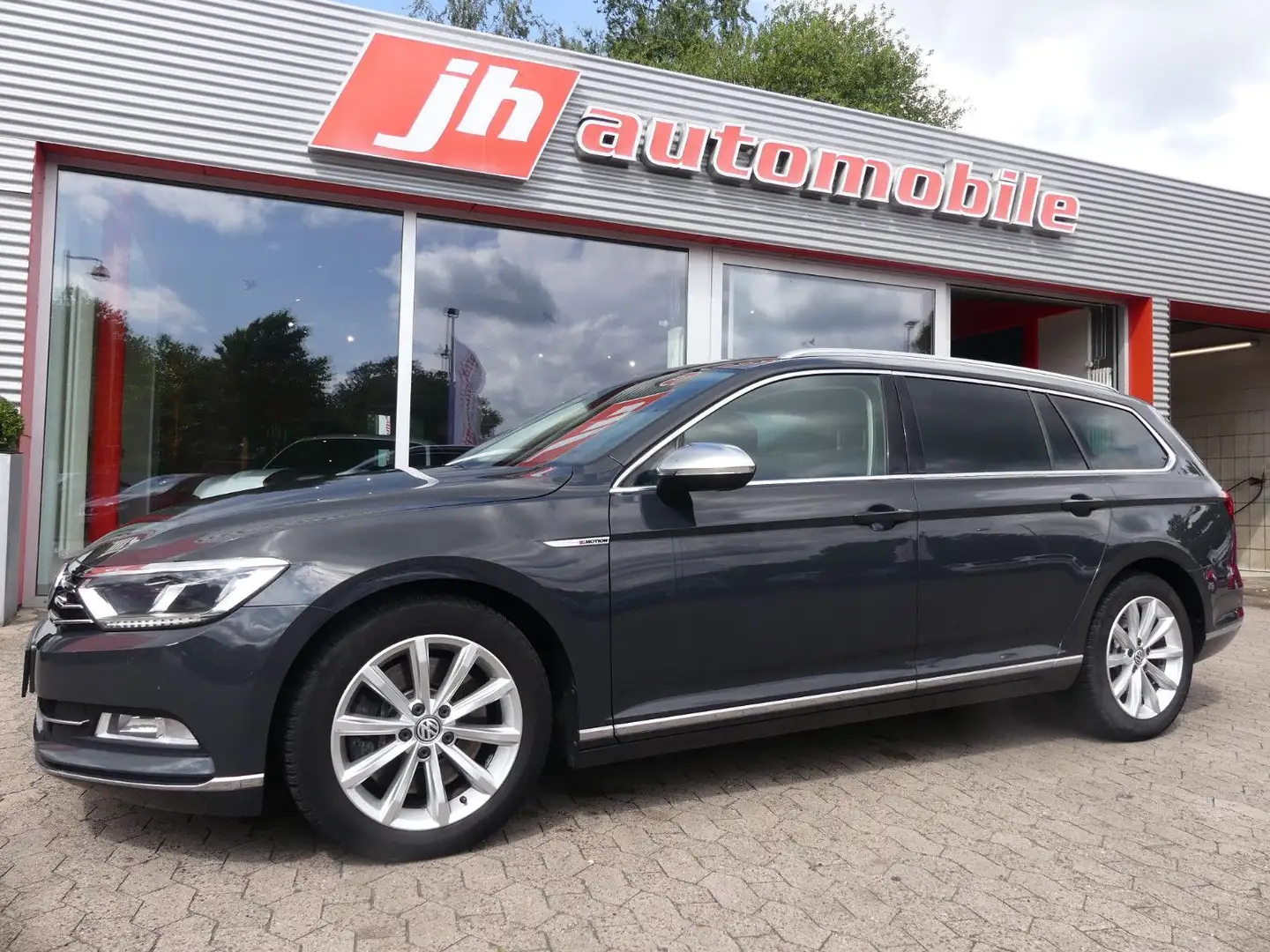 Volkswagen Passat Variant Highline*4Motion*virtual*ACC*Navi Сірий - 1