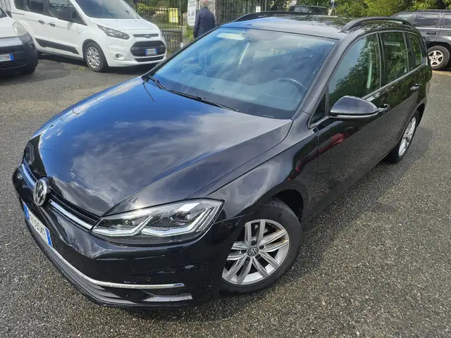 Volkswagen Golf main image