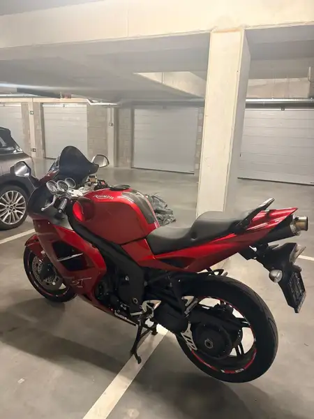 Triumph Sprint ST - foto 4