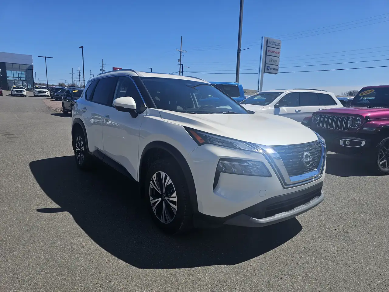 Nissan Rogue снимка Nissan Rogue