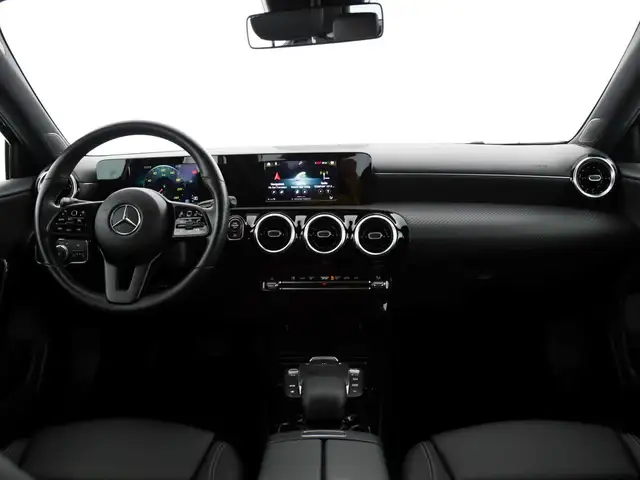 Mercedes-Benz A-Class view 9