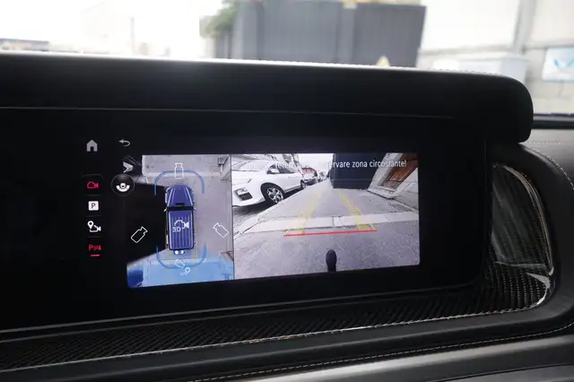 Mercedes-Benz G-Class view 10