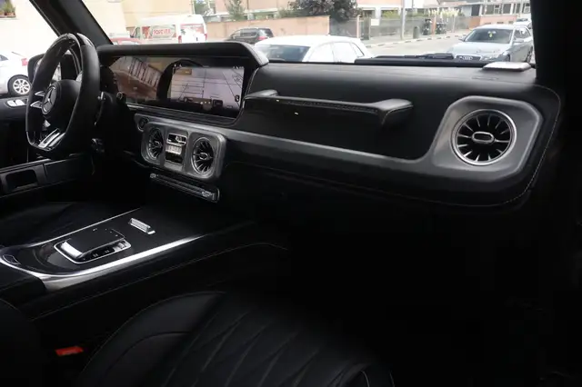 Mercedes-Benz G-Class view 12