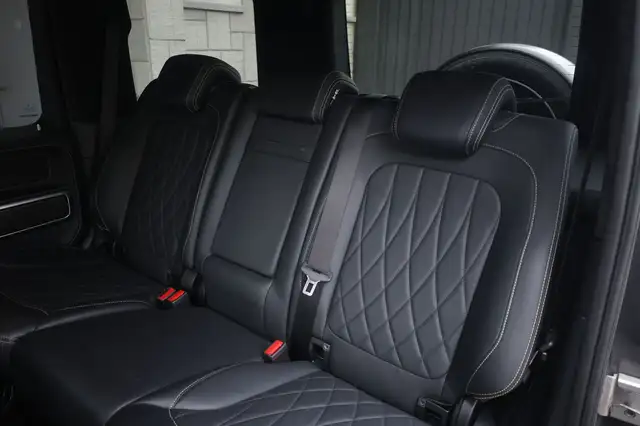 Mercedes-Benz G-Class view 4