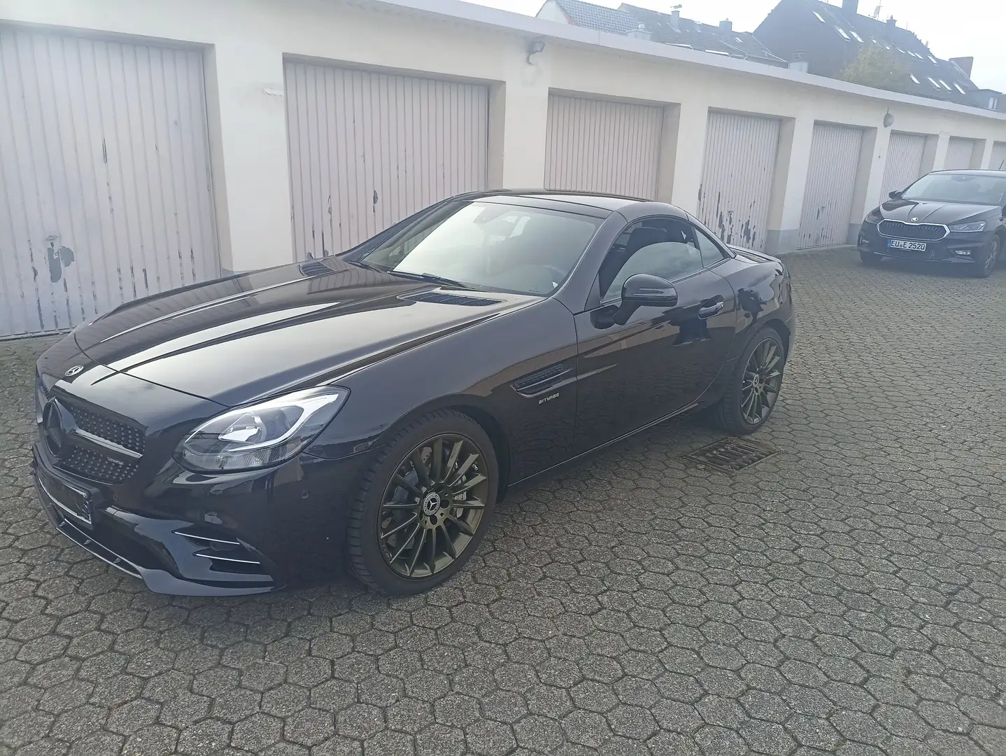 Mercedes-Benz SLC 43 AMG AMG SLC 43  9G-TRONIC Zwart - 1