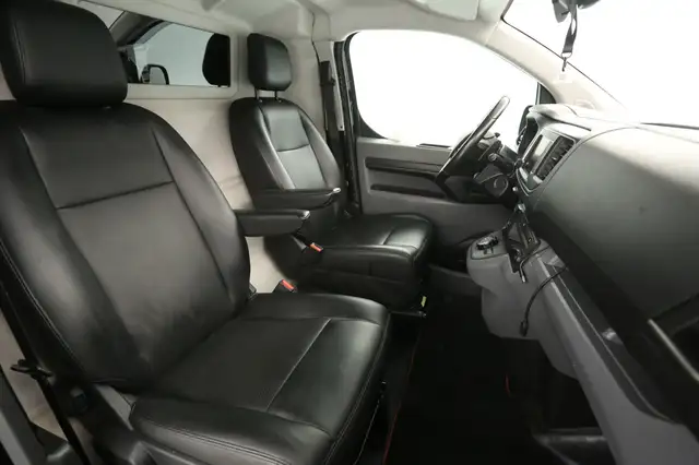 Toyota Proace view 11