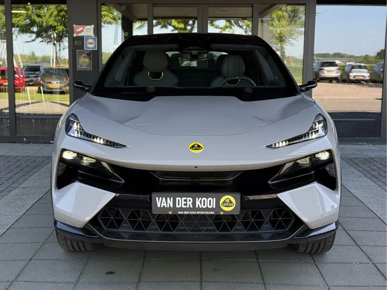 Lotus Eletre 2025