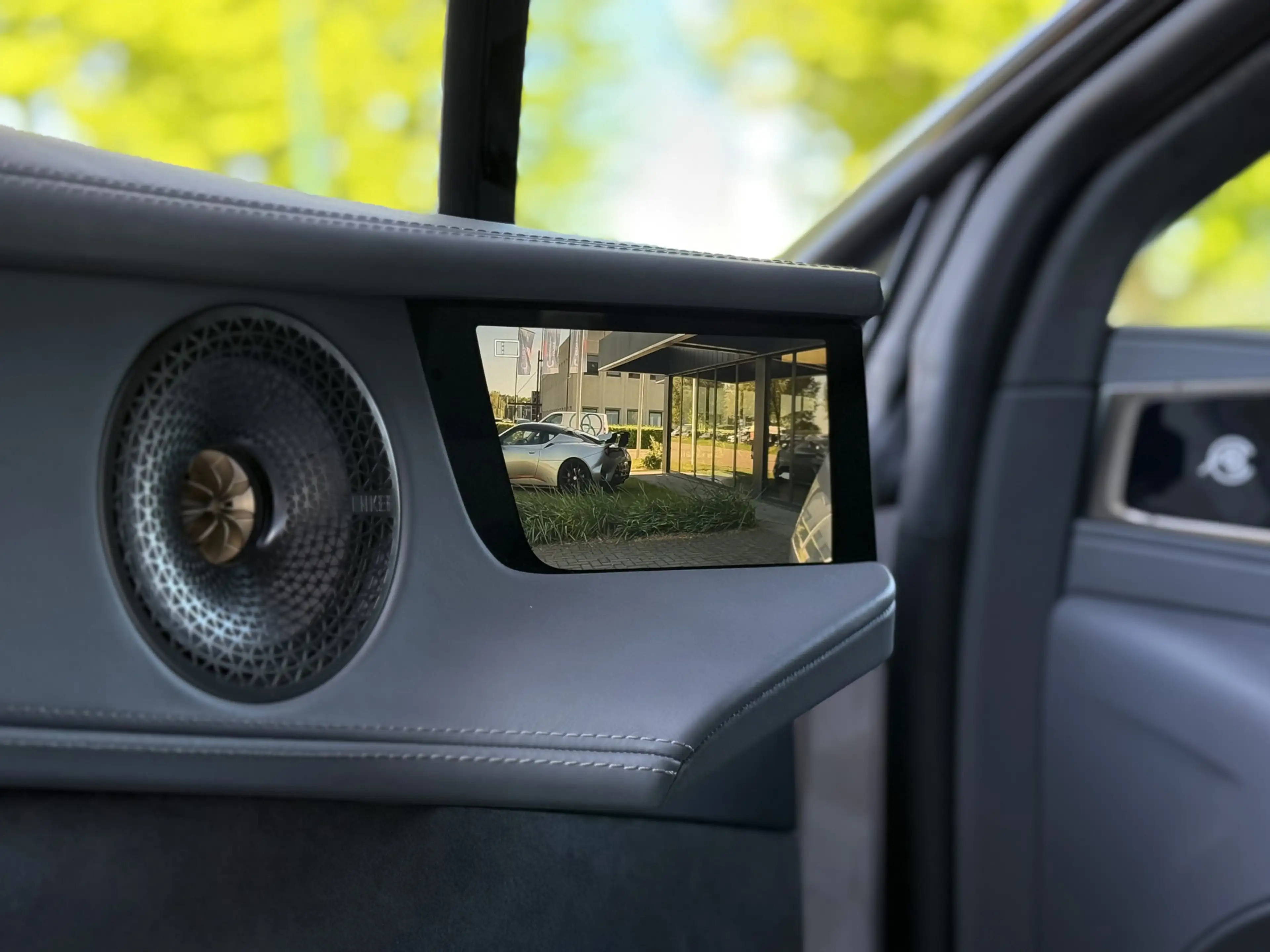 Lotus Eletre EDS 450 S 4WD Executive Seat 112 kWh — photo 24