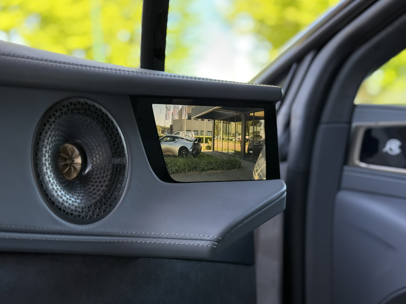 Lotus Eletre EDS 450 S 4WD Executive Seat 112 kWh — photo 24
