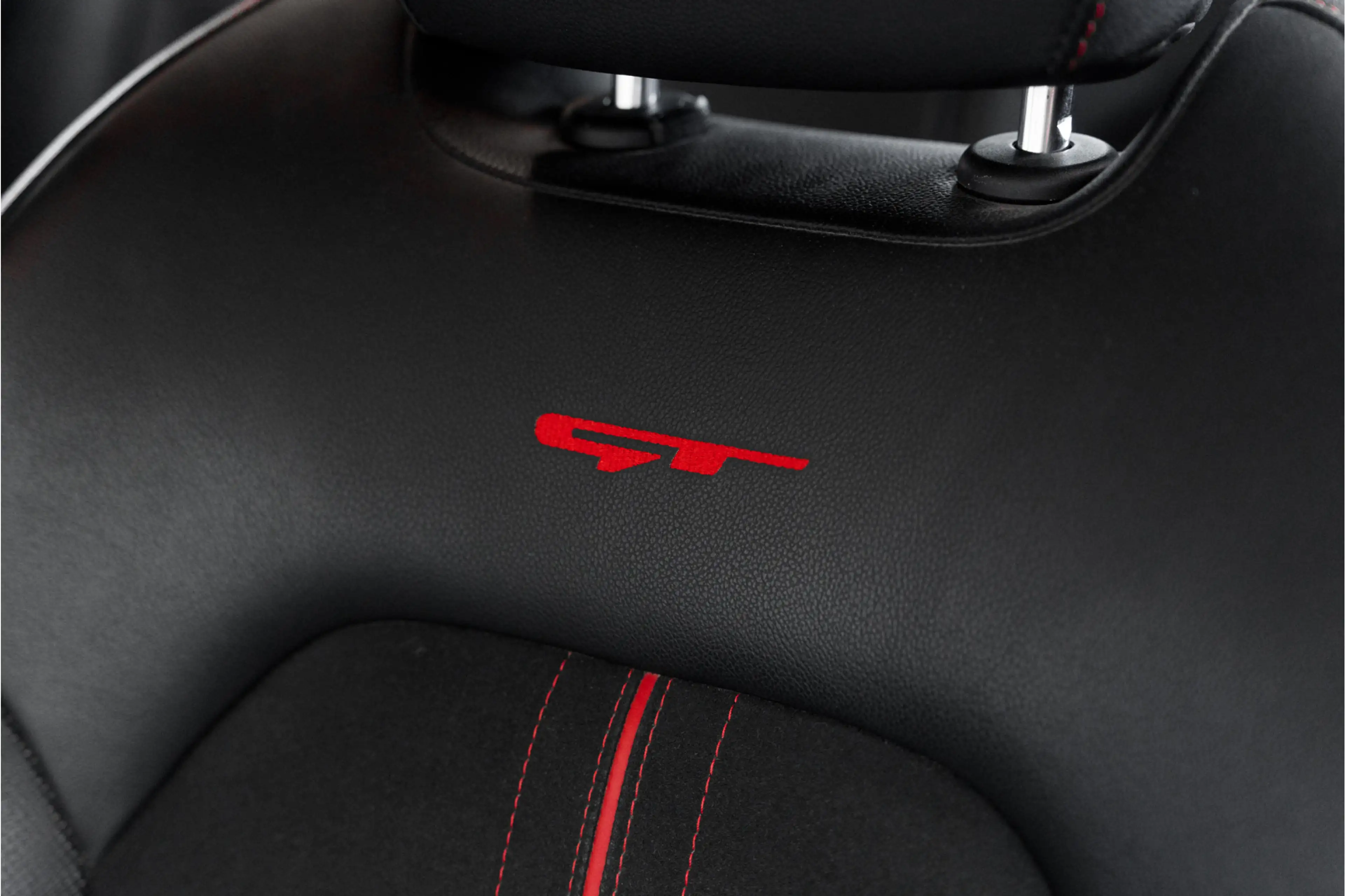 Kia ProCeed / pro_cee'd 1.6 T-GDI GT Sportstoelen — photo 31