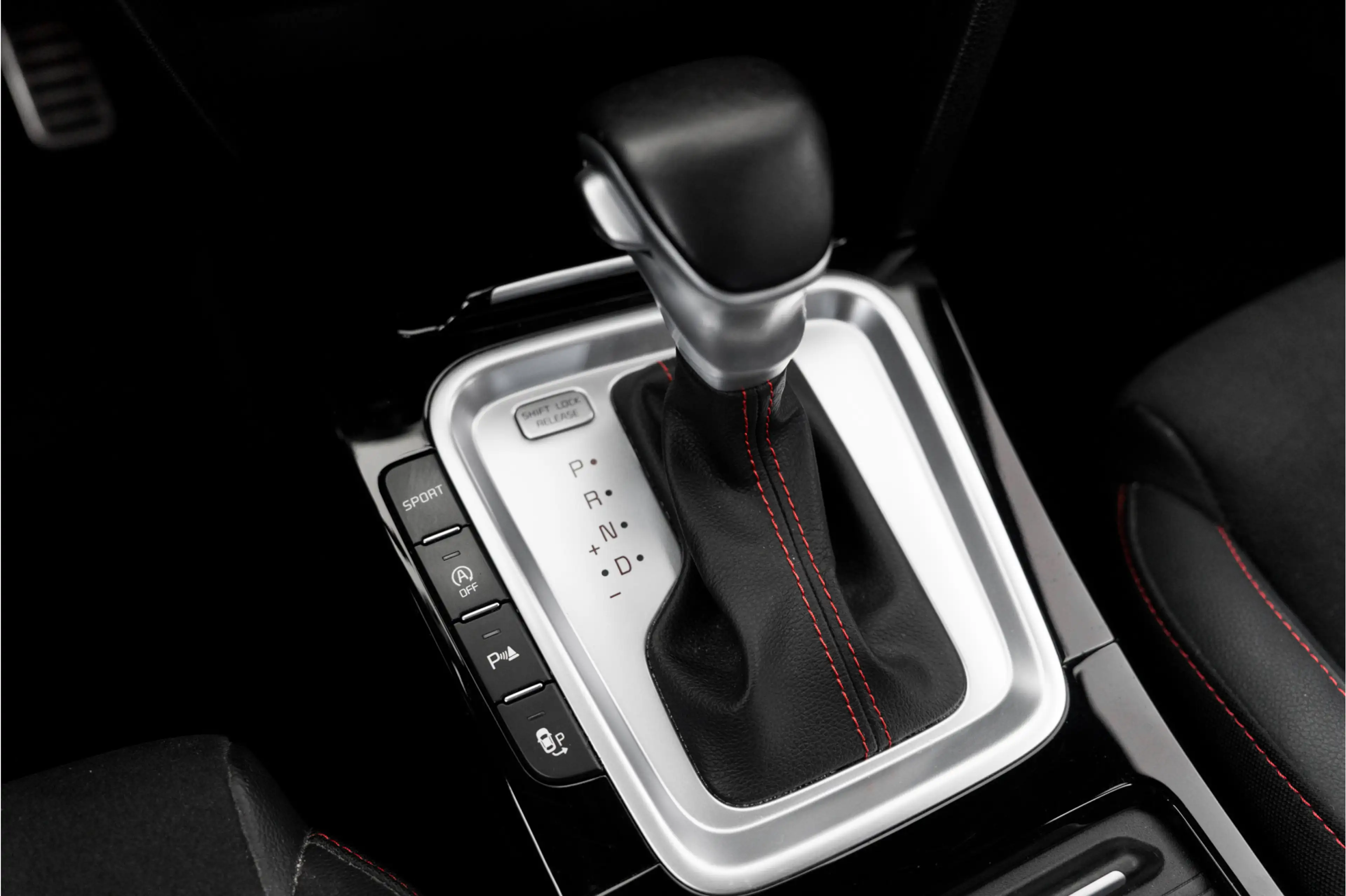 Kia ProCeed / pro_cee'd 1.6 T-GDI GT Sportstoelen — photo 16
