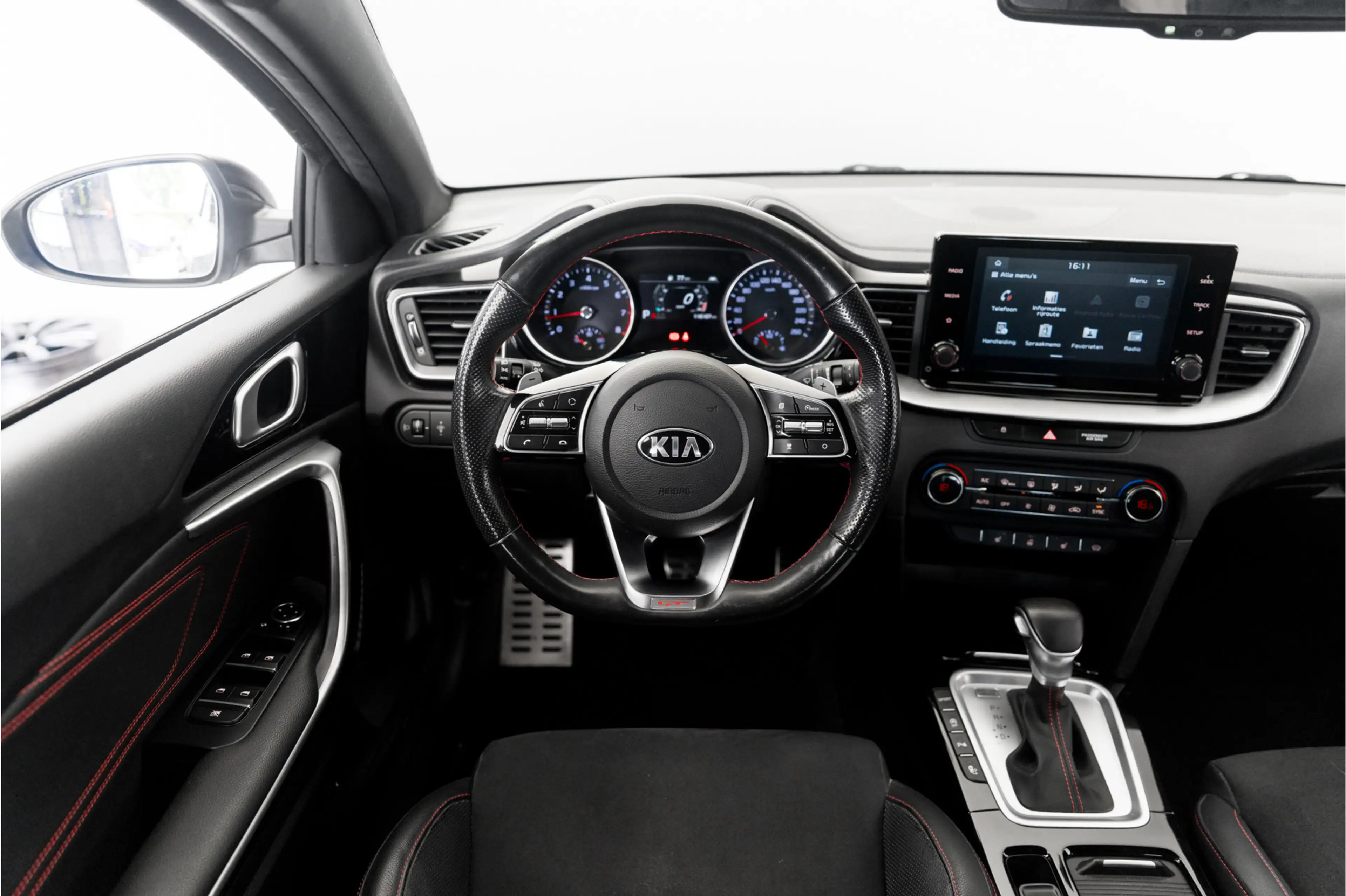 Kia ProCeed / pro_cee'd 1.6 T-GDI GT Sportstoelen — photo 4