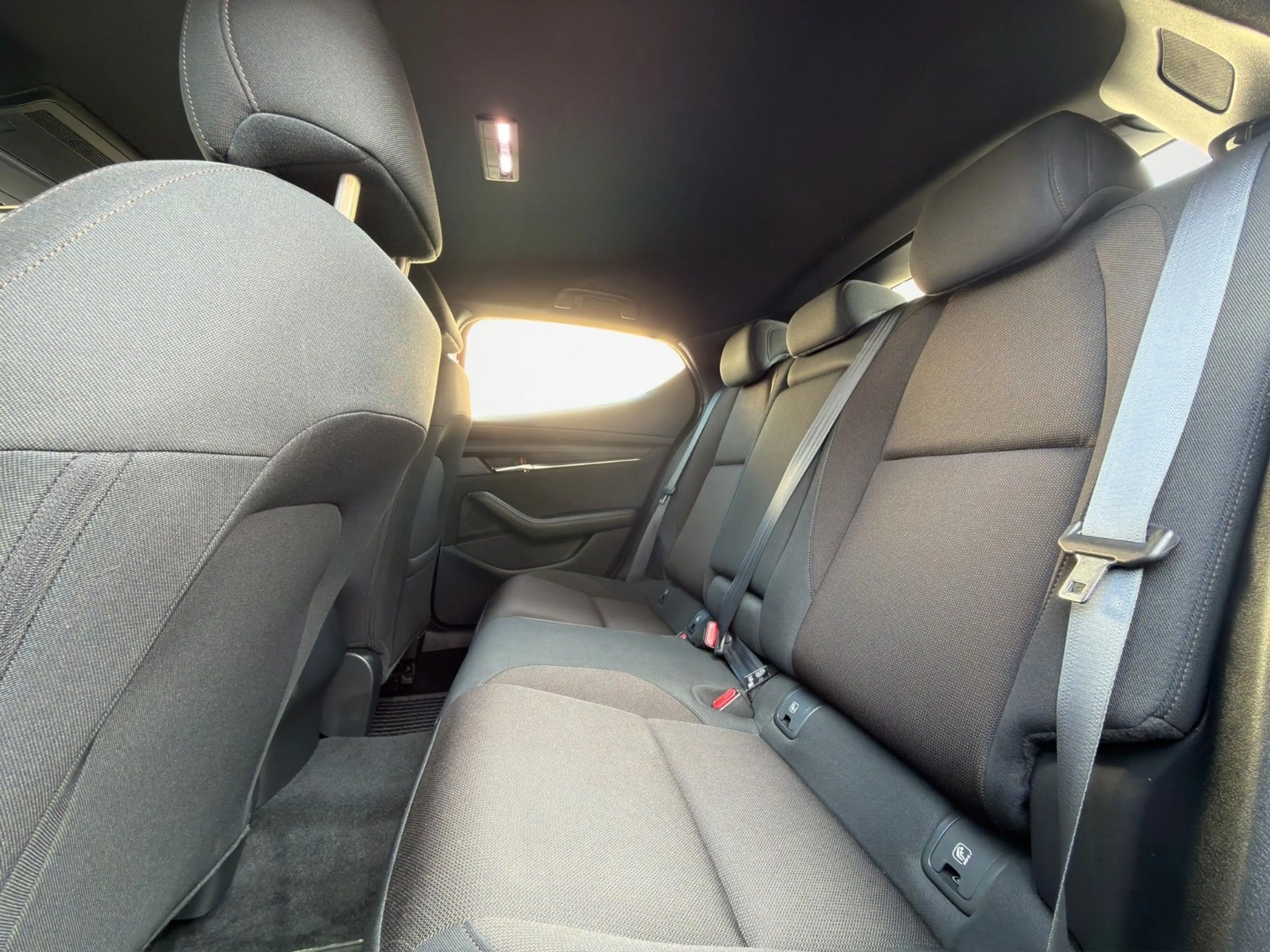 Mazda 3 Lim. 5-trg. Selection*BOSE*Automatik*AHK* — photo 11