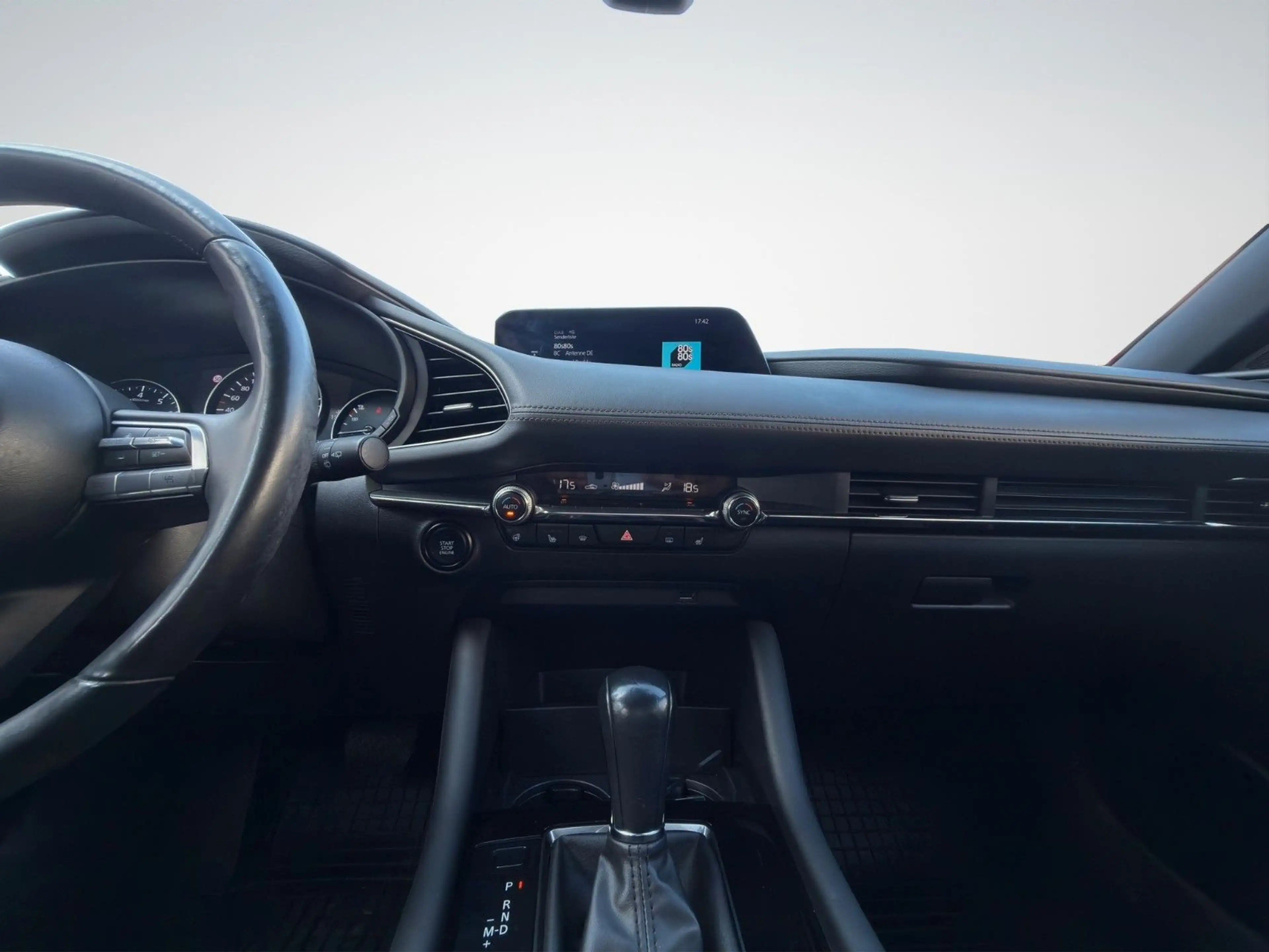 Mazda 3 Lim. 5-trg. Selection*BOSE*Automatik*AHK* — photo 13