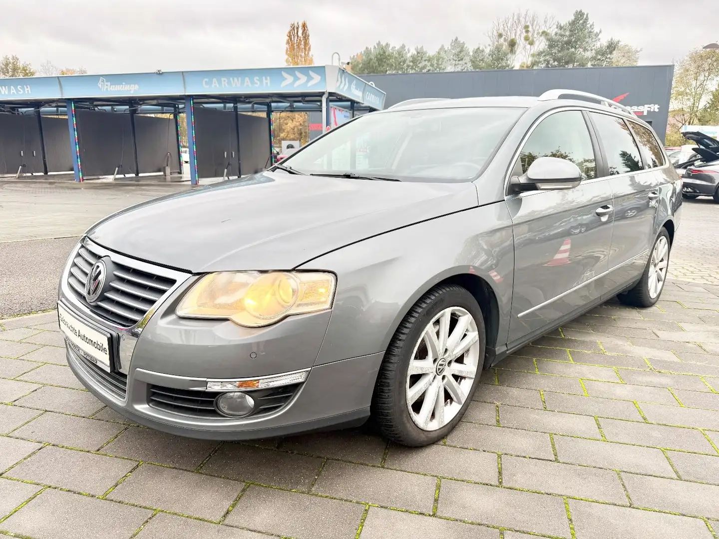 Volkswagen Passat Variant Automatik,Sitzh,Hängerkupplung Grau - 1