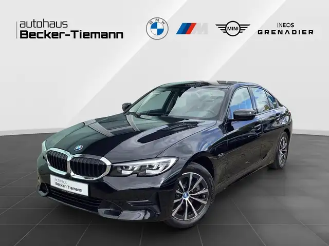 BMW 320 e Limousine / 17" / Shadow Line / DAB