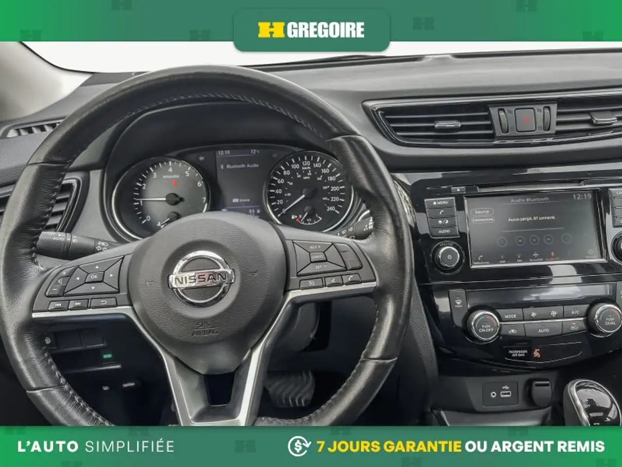 Nissan Qashqai снимка Nissan Qashqai