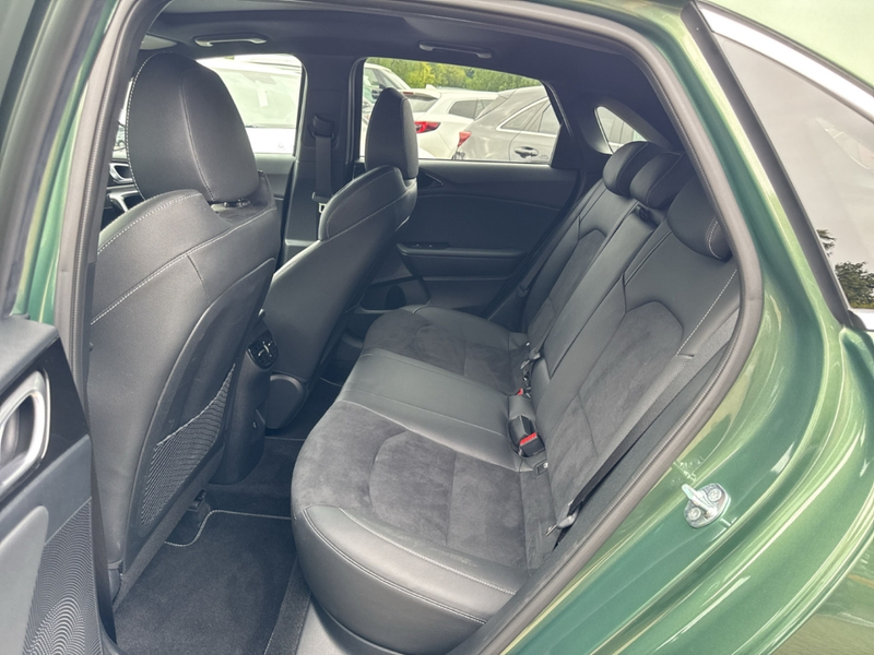 Kia Ceed / cee'd GT-Line 1.5 T-GDI EU6e Navi Leder Digitales Cockpi — photo 11
