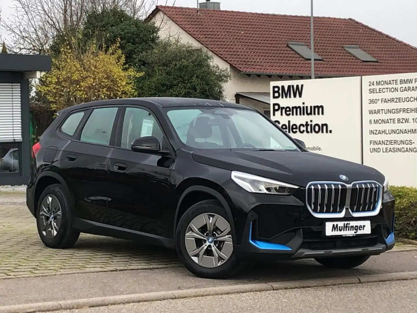BMW iX1 xDrive30 ACC Live-Navi DAB Ad-M-Fahrwerk LED Noir - 2