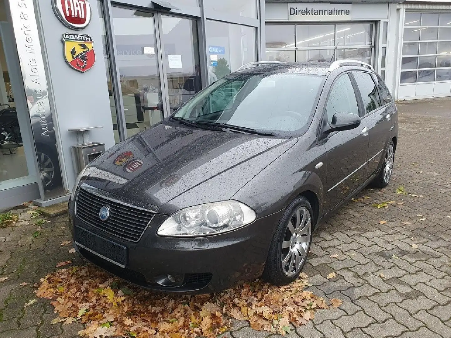 Fiat Croma 2.4 20V Multijet Emotion Gris - 1