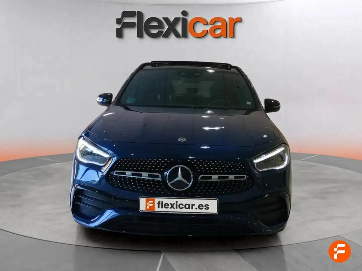 Mercedes-Benz GLA 200 D Amarillo - 2