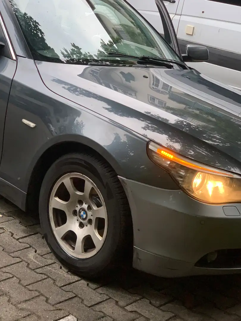 BMW 520 520d Touring Gri - 1
