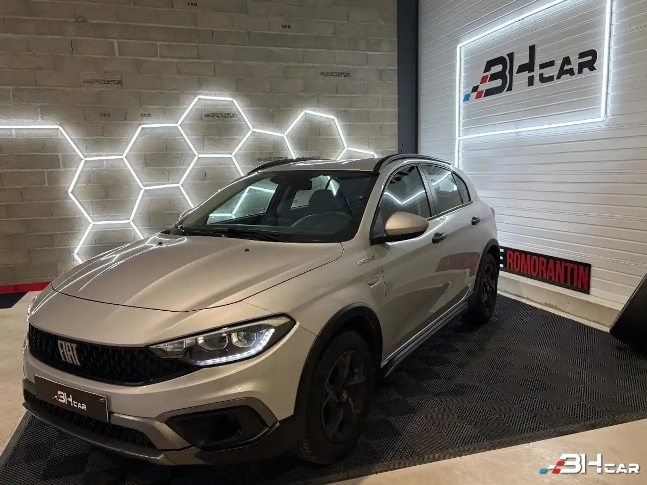 Fiat Tipo CROSS 1.0 FIREFLY T 100 PLUS START-STOP
