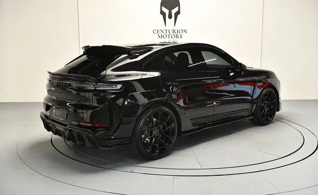 Porsche Cayenne view 4