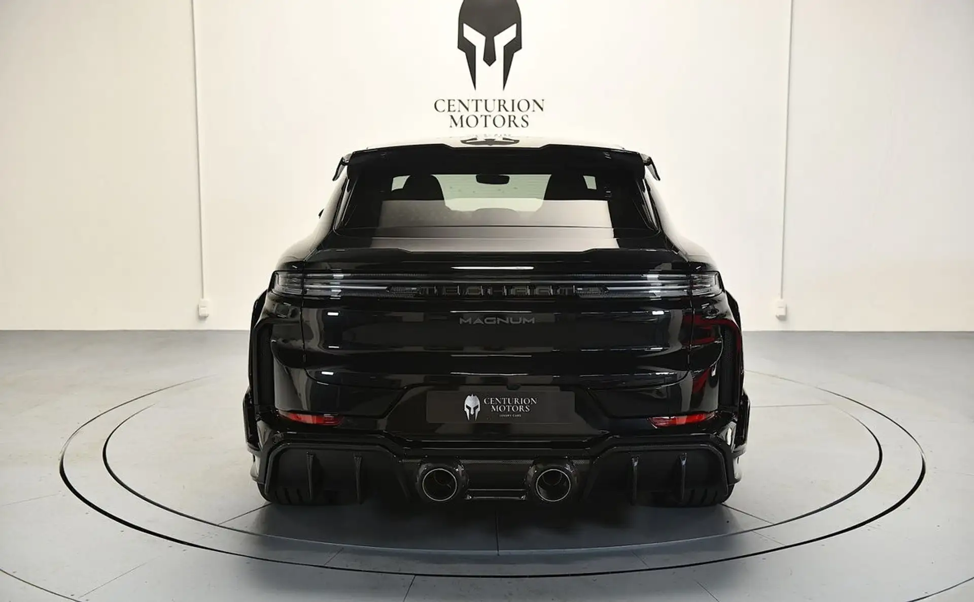 포르쉐 카이엔 E-Hybrid 2024 검정 사진 5