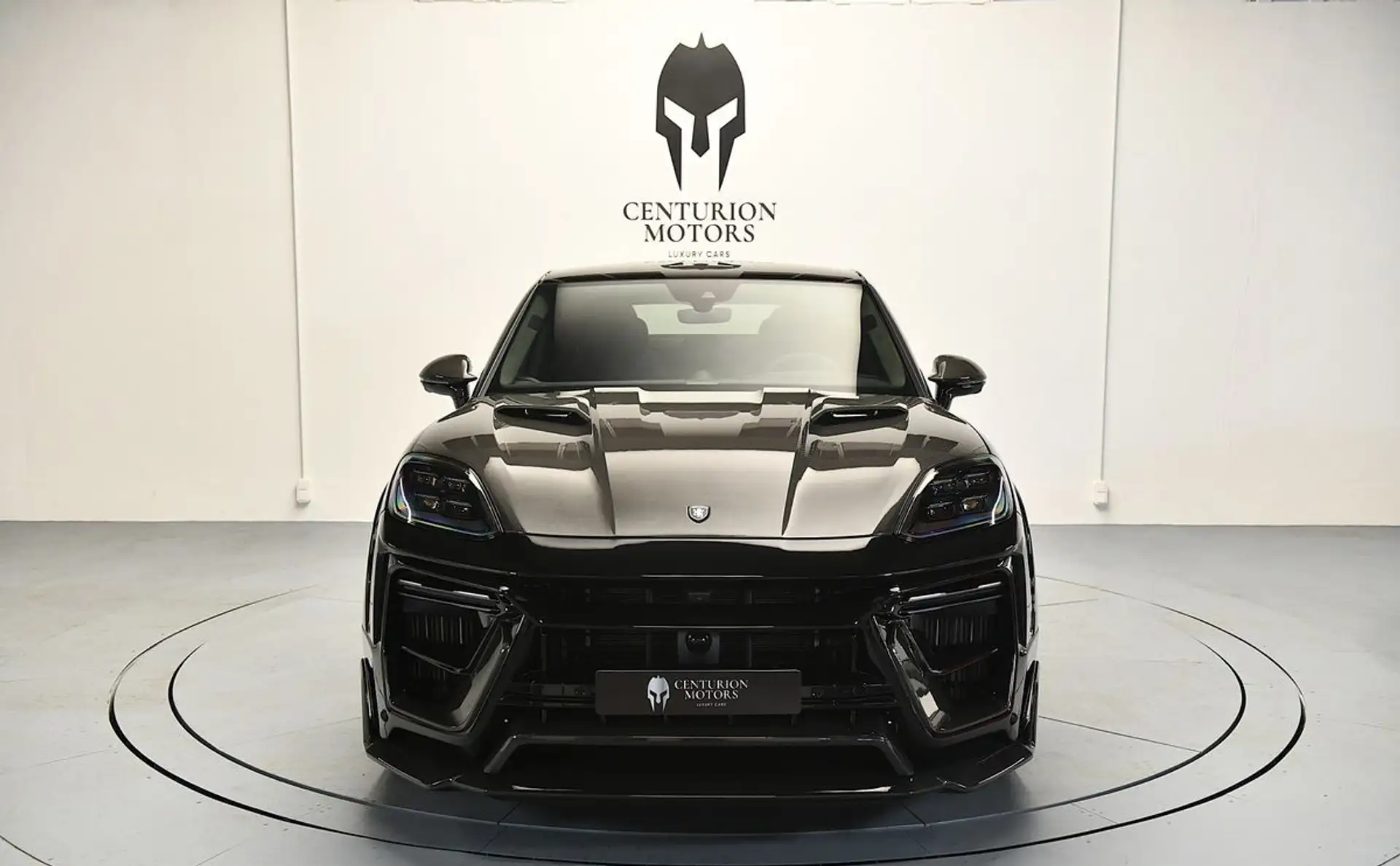 포르쉐 카이엔 E-Hybrid 2024 검정 사진 2