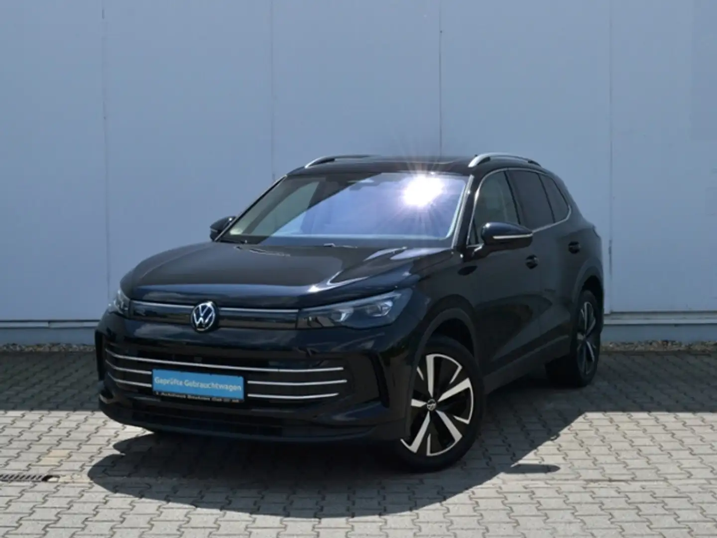 Volkswagen Tiguan 2.0 TDI DSG Elegance AHK/IQ.DRIVE-PAKET/MATRIX/PA Schwarz - 2