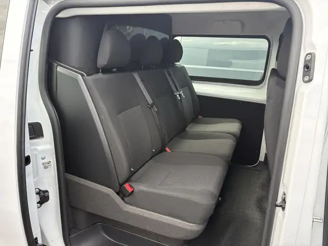 Opel Vivaro view 3