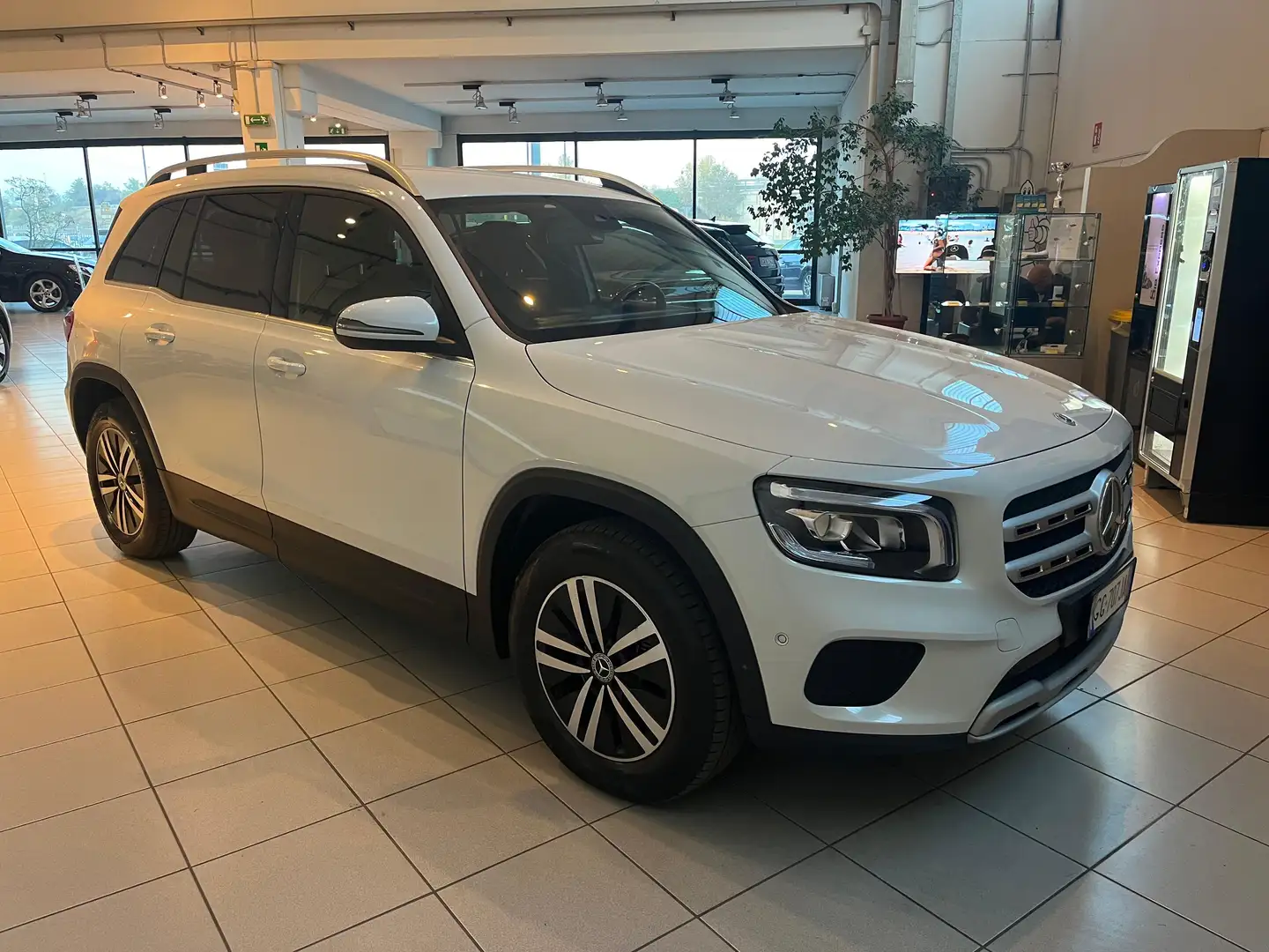 Mercedes-Benz GLB 180 d Sport Plus auto IVA ESPOSTA - UNICO PROPRIETARIO Blanco - 1