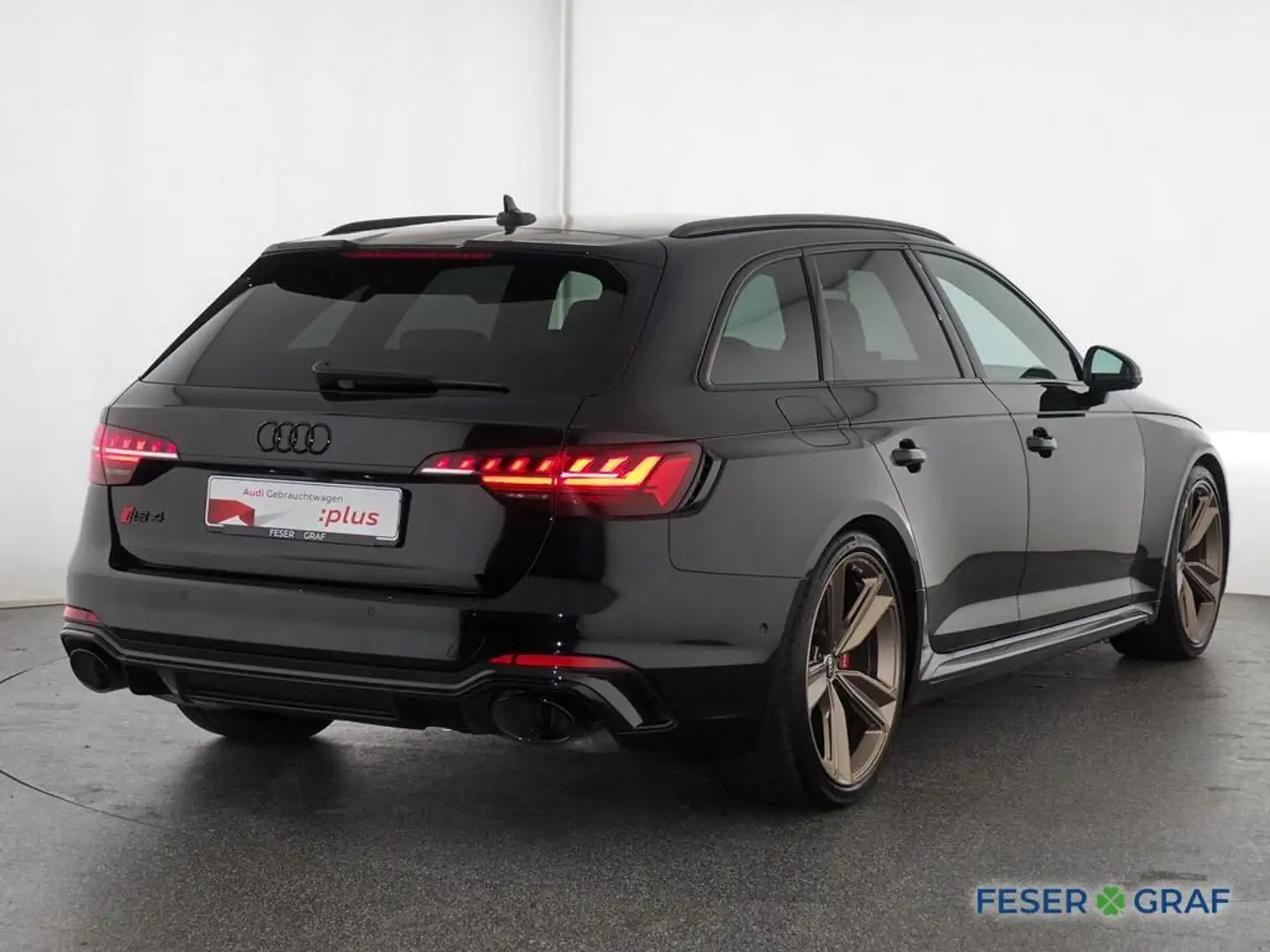 Audi RS4 2.9 TFSI quattro S tronic Matrix / B&O / PANO / AC Schwarz - 2