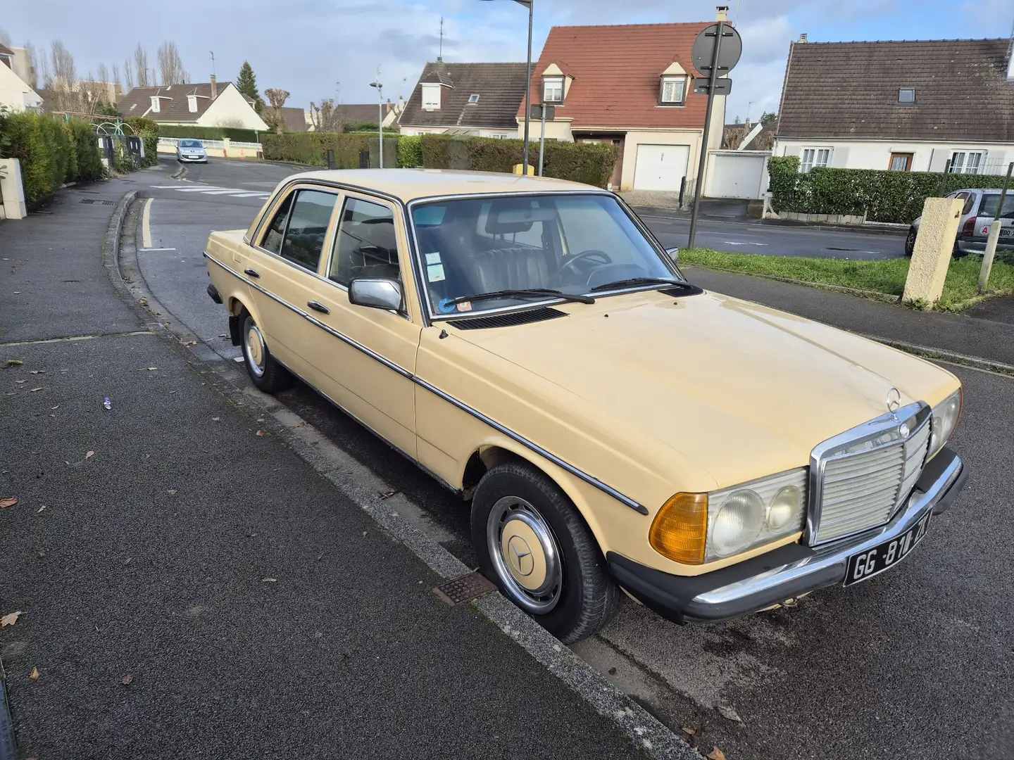 Mercedes-Benz 300 - 1