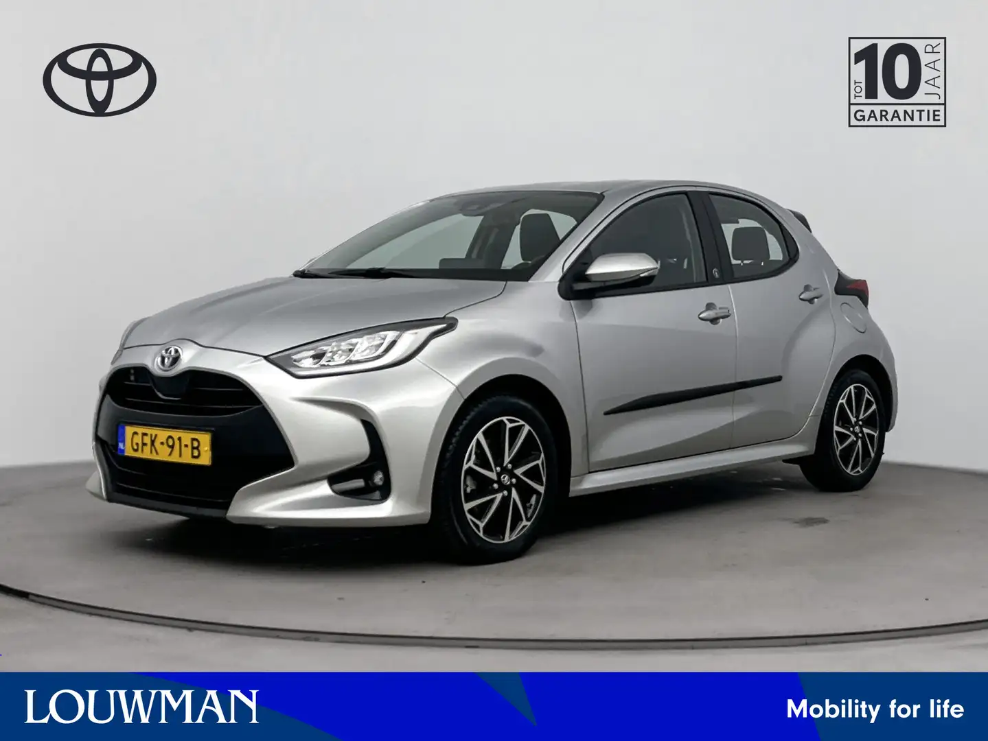 Toyota Yaris 1.5 Hybrid Business Plus | 16 inch velgen | keyles Grijs - 1