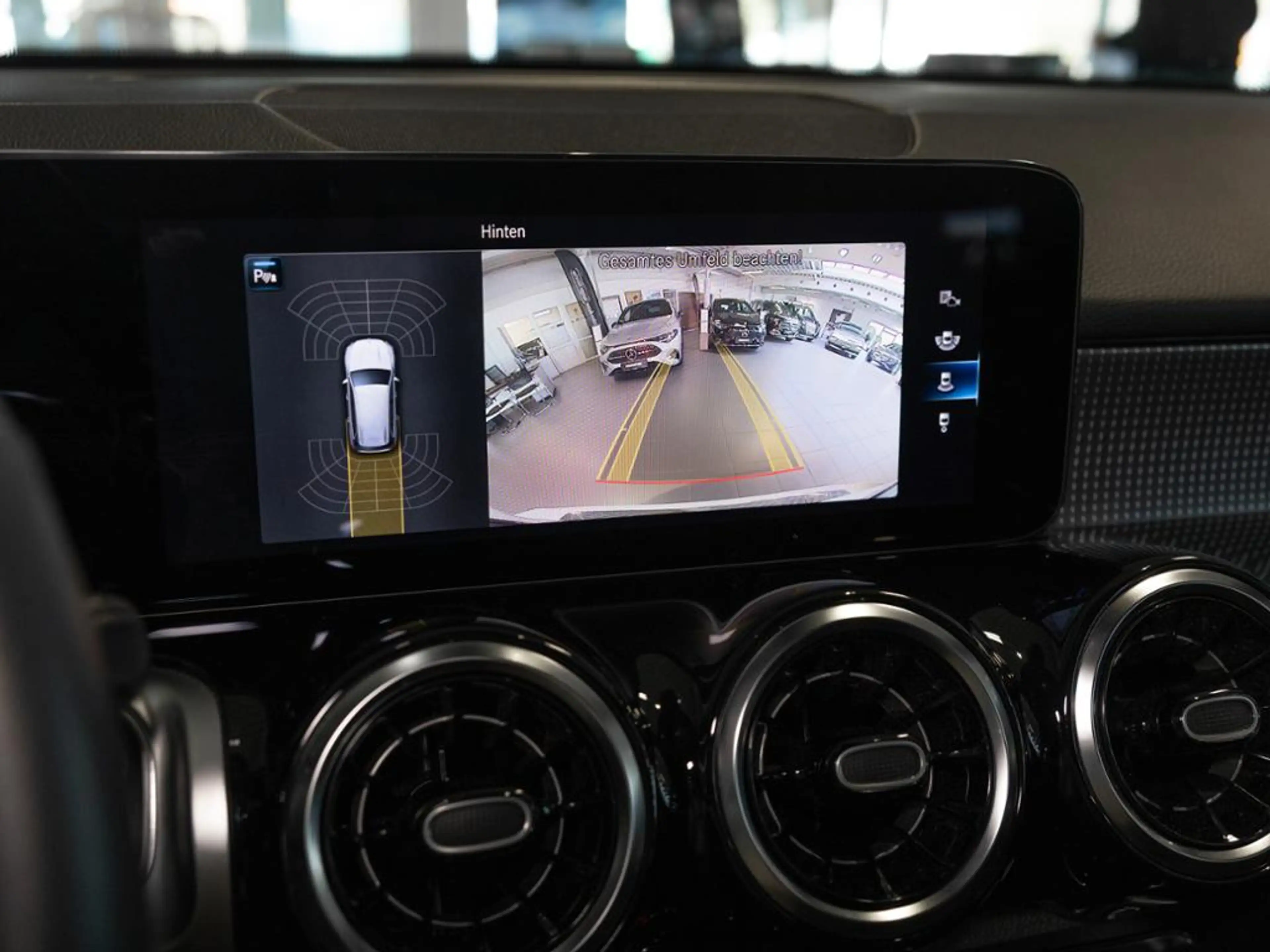 Mercedes-Benz GLB 220 d NIGHT PROGRESSIVE AHK KAMERA SPUR PDC — photo 15