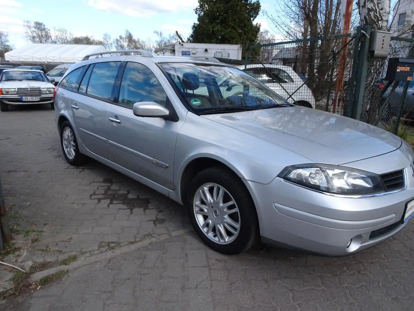 Renault Laguna II Grandtour Privilege Gris - 1