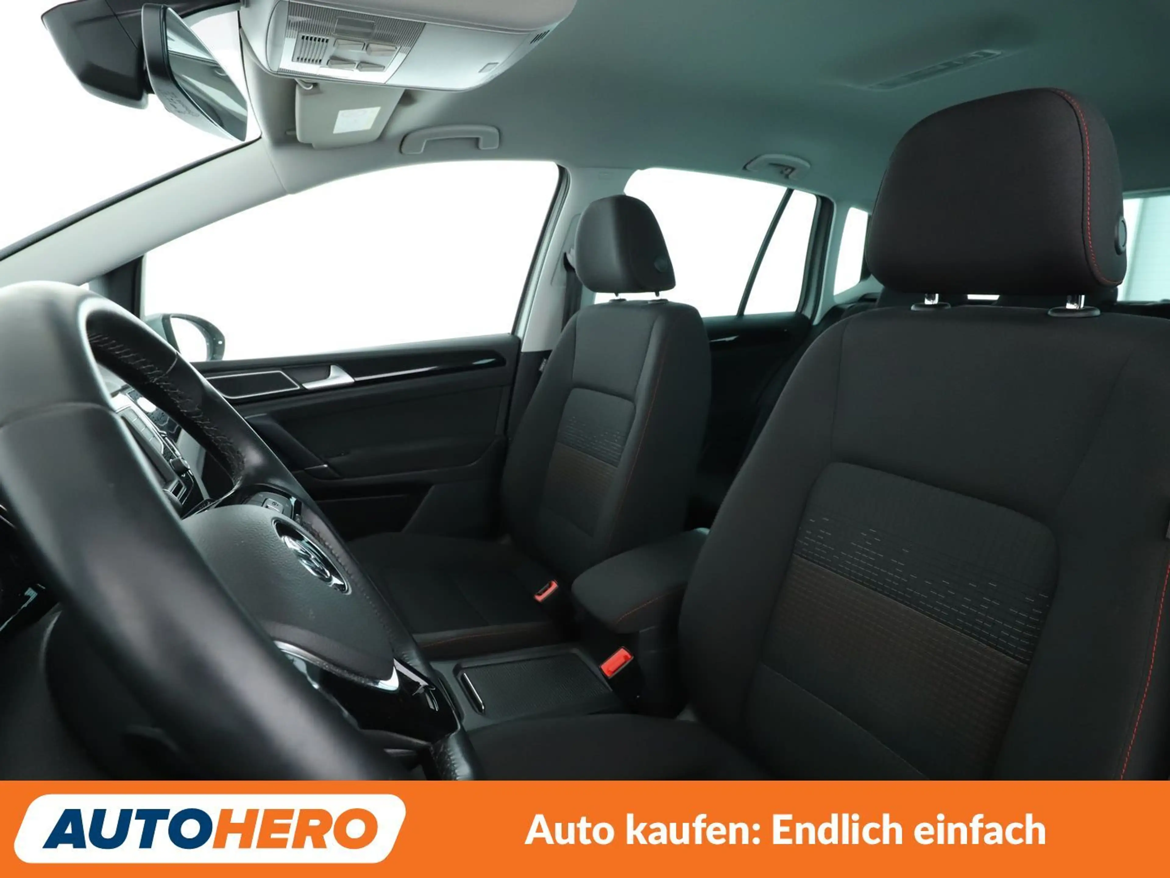 Volkswagen Golf Sportsvan 1.2 TSI Sound BlueMotion Tech — photo 10