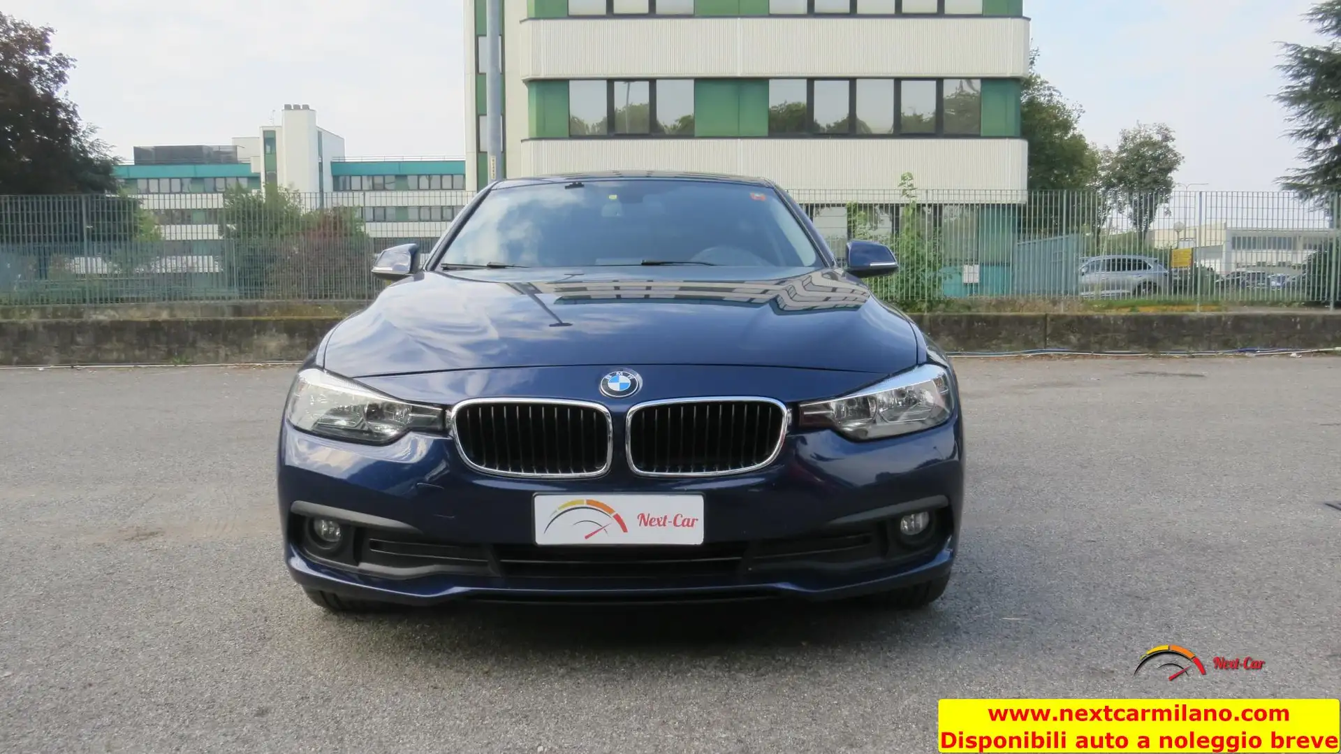 BMW 320 320d Touring xdrive Business Advantage auto Blu/Azzurro - 2