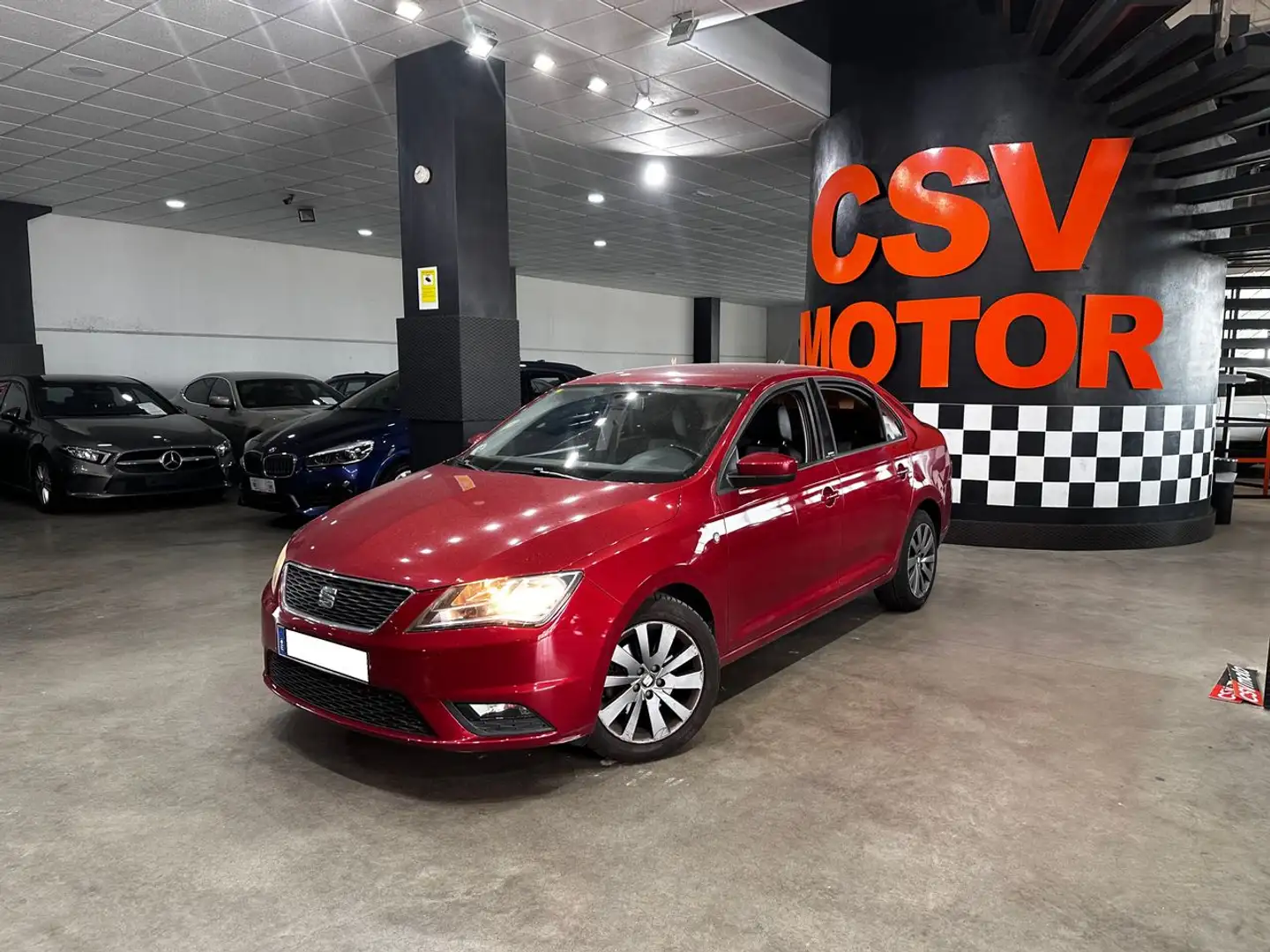SEAT Toledo 1.6TDI CR Style 105 Rojo - 2