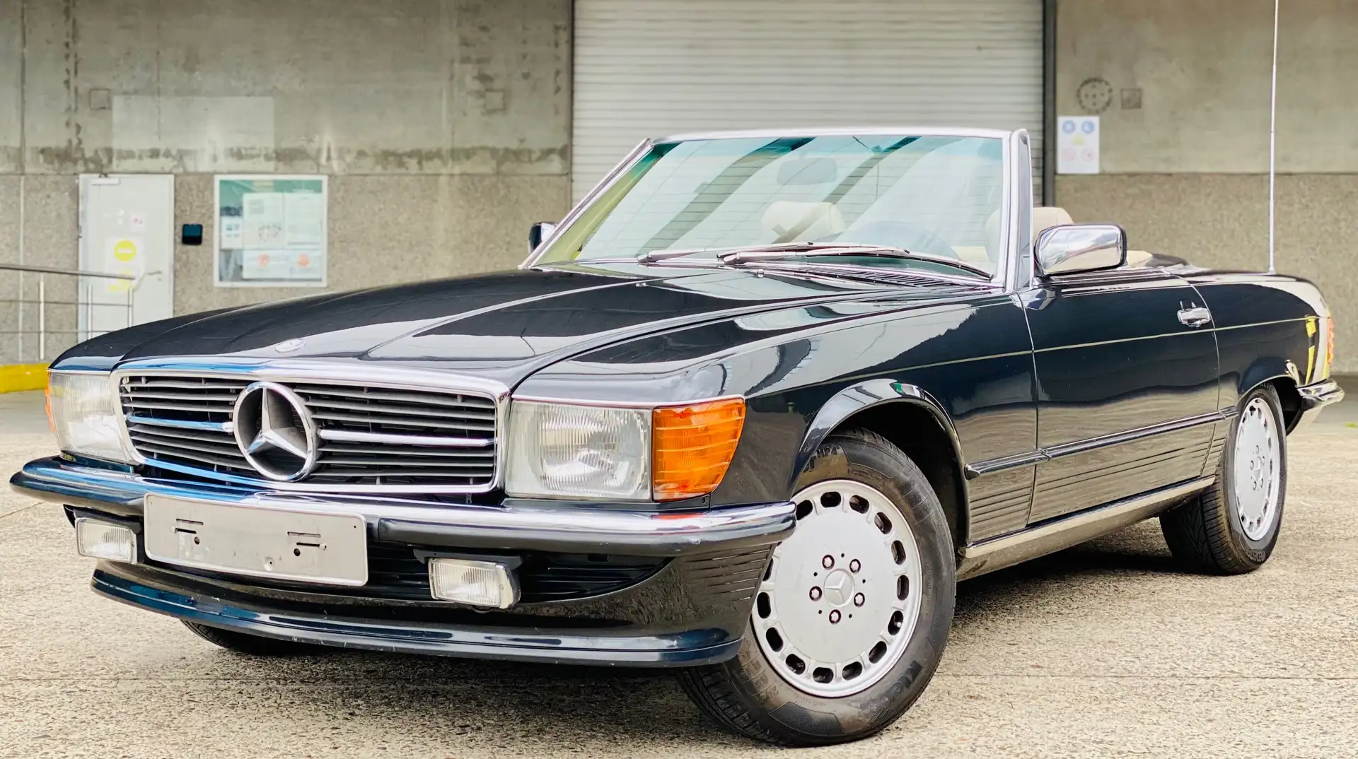 Mercedes-Benz SL 300 *Automaat* Europese uitvoering *Hardtop* Чорний - 1