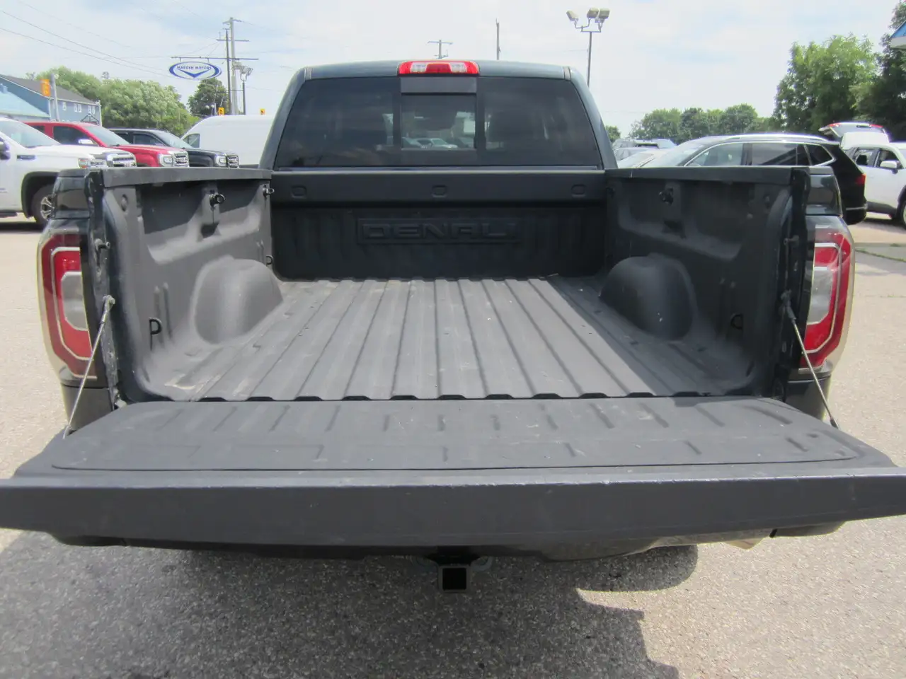 GMC Sierra 1500 снимка GMC Sierra 1500